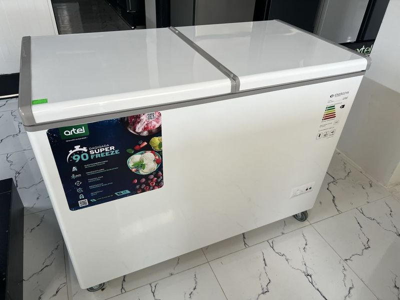 CHEST FREEZER /. морозильный ларь CHEST FREEZER /. морозильный ларь