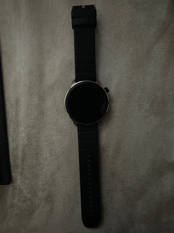 Amazfit GTR 4 в хорошем состоянии Amazfit GTR 4 в хорошем состоянии