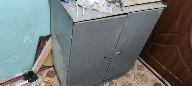 железный ящик для инструмента железный ящик для инструмента