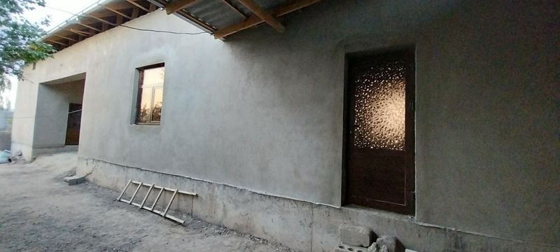Yangi hovli Mirmirondan Yangi hovli Mirmirondan