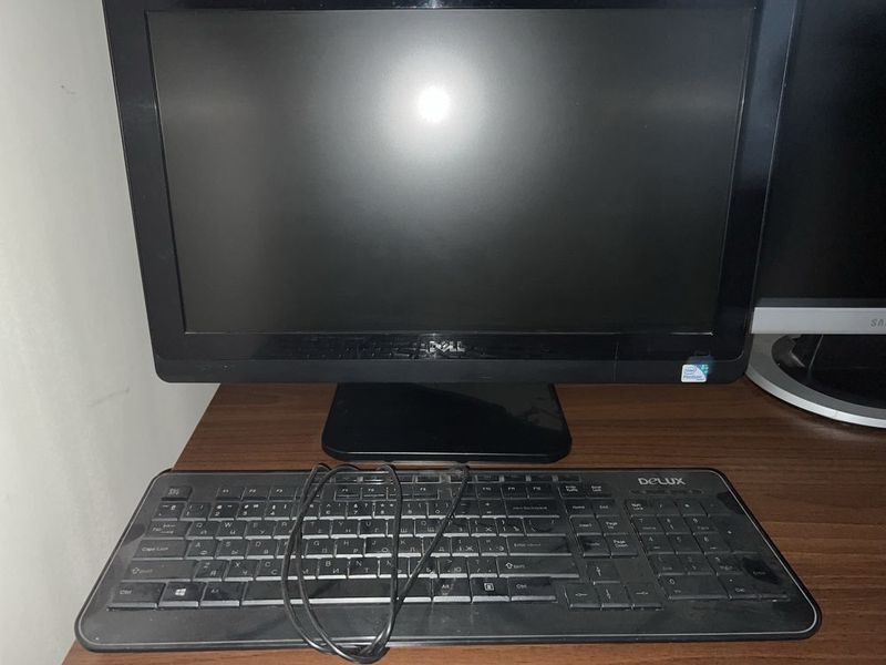 Компьютер Моноблок Dell Сотилади! Компьютер Моноблок Dell Сотилади!