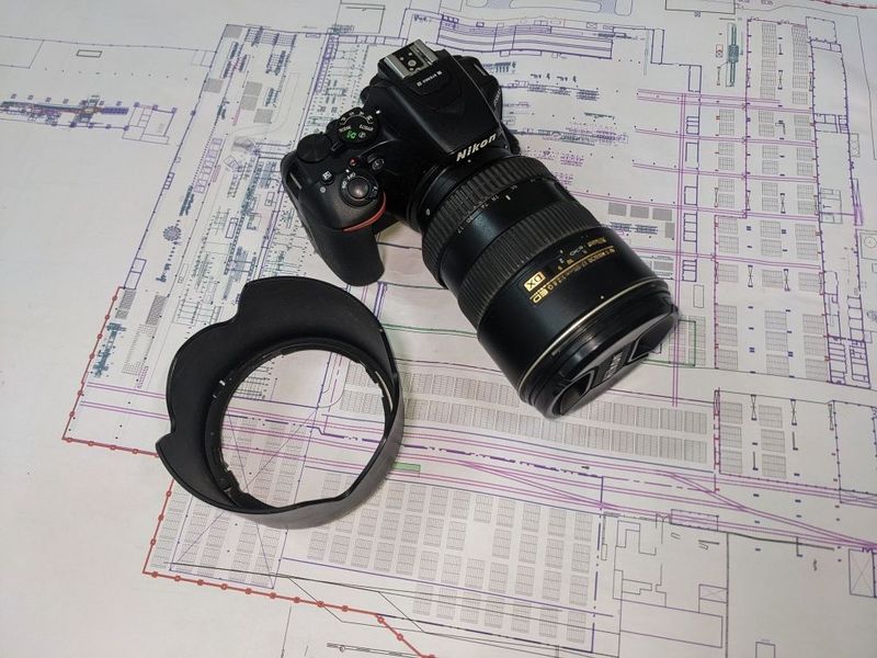Nikon D5600 и объектив Nikon 17-55 f2.8 Nikon D5600 и объектив Nikon 17-55 f2.8