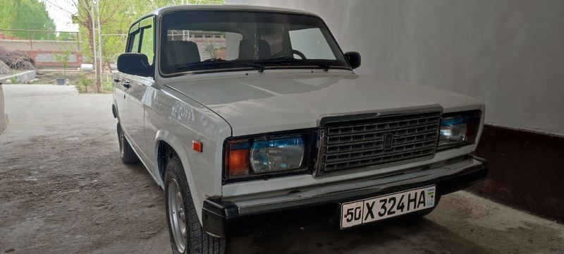 ВАЗ 2107 (срочно сотилади!)
