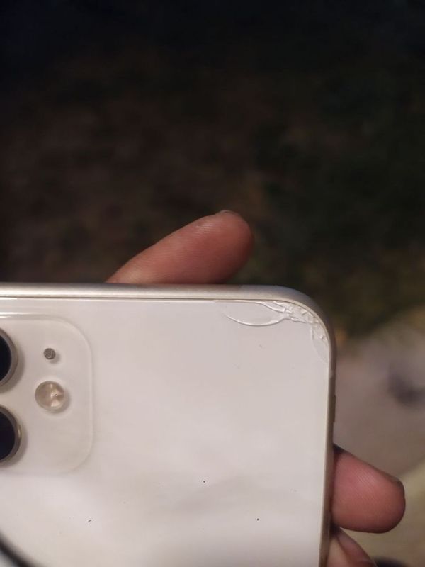 Iphone 11 sotiladi Iphone 11 sotiladi