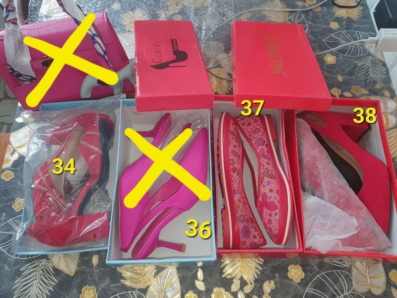 Yangi har xil razmerdagi oyoq kiyimlar 34 37 38 Yangi har xil razmerdagi oyoq kiyimlar 34 37 38