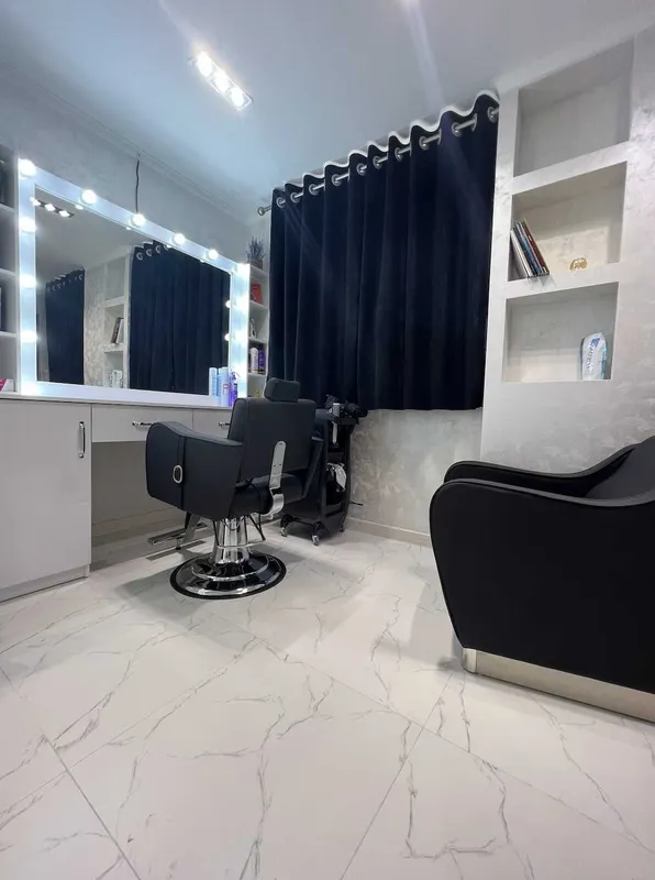 Парикмахер, лэшмейкер на план, салон аренда Парикмахер, лэшмейкер на план, салон аренда