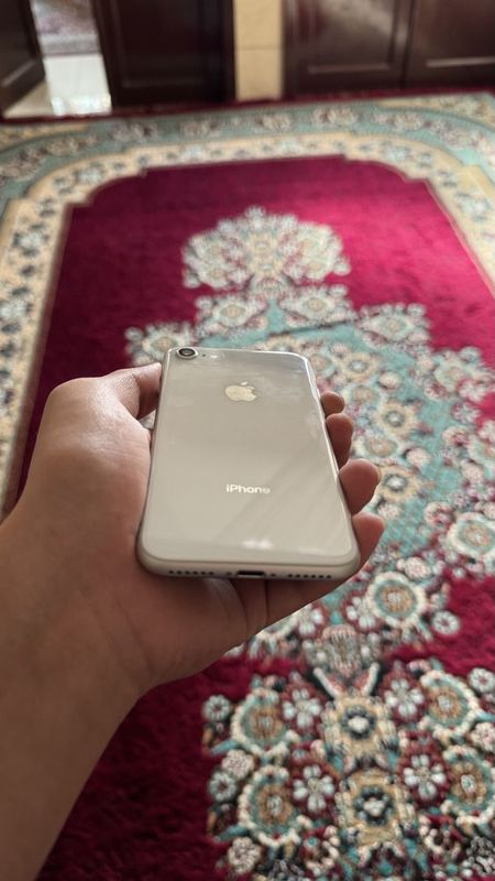 iphone 8 256 GB sotiladi
