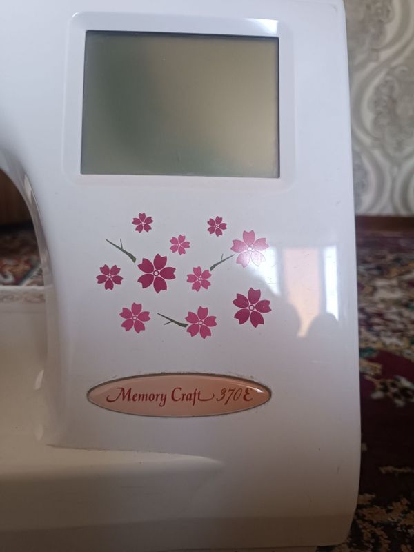 Janome vishivka tikuv moshinasi Janome vishivka tikuv moshinasi