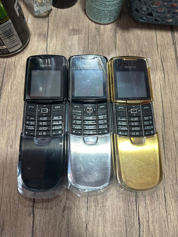 Продаю Nokia 8800 и Nokia 2720 flip Продаю Nokia 8800 и Nokia 2720 flip