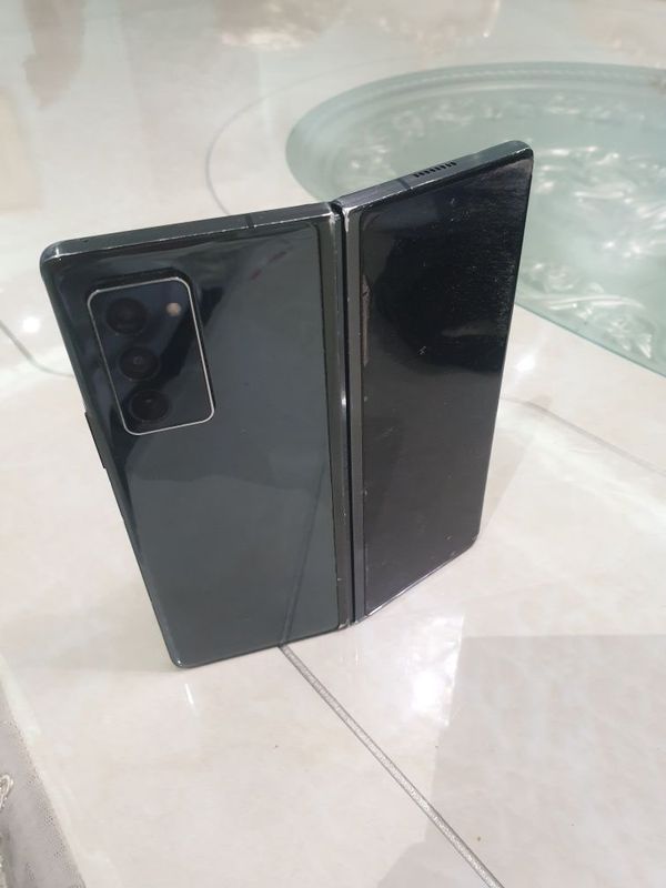 Samsung Galaxy Z Fold 2