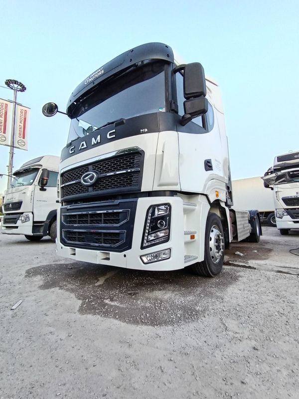 Тягач CAMC H9-430 4x2 CNG Тягач CAMC H9-430 4x2 CNG
