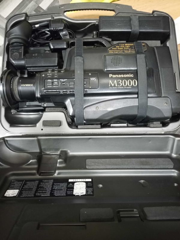Panasonic M 3000 Видеокамера