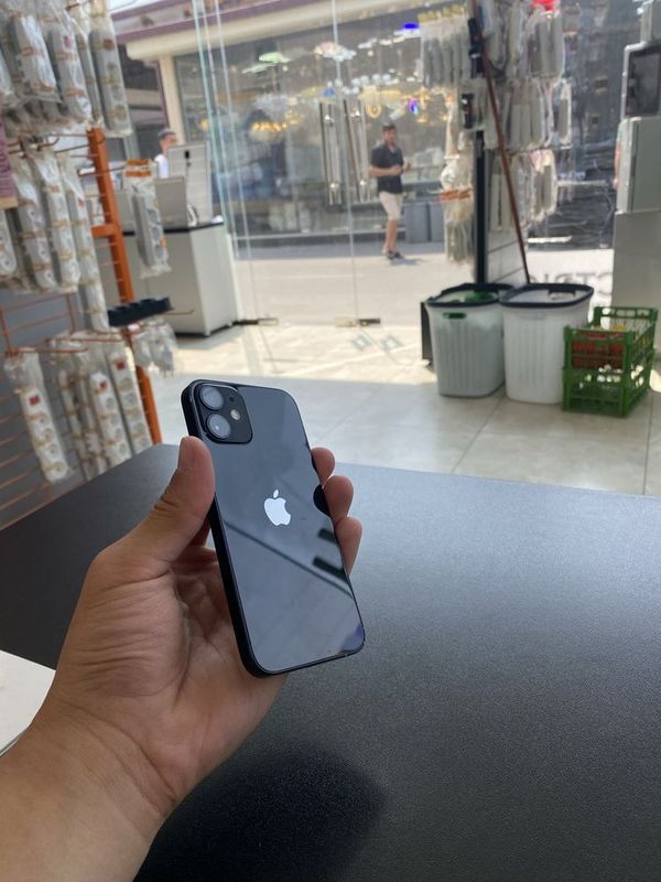 iPhone 12 Mini iPhone 12 Mini