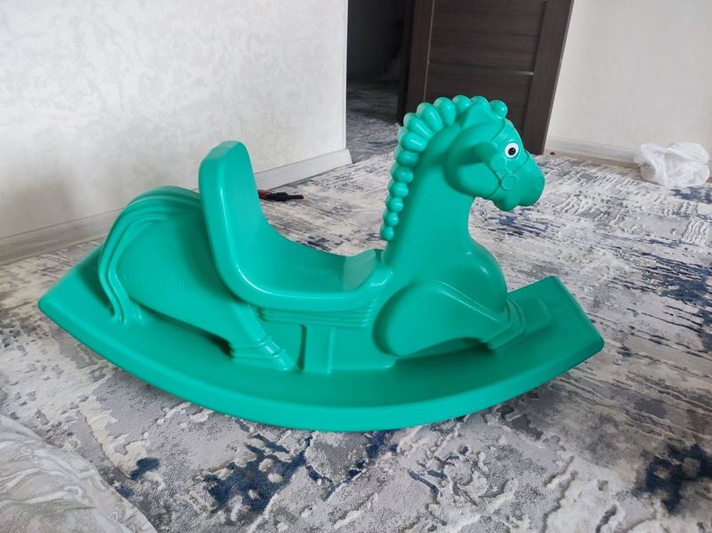 продам срочно детскую лошадку как новая продам срочно детскую лошадку как новая