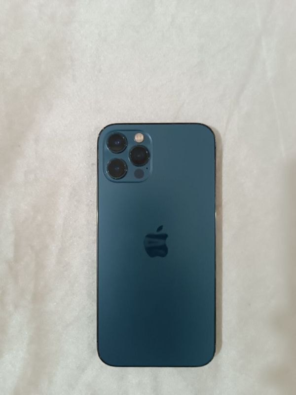 IPhone 12 pro sotiladi IPhone 12 pro sotiladi