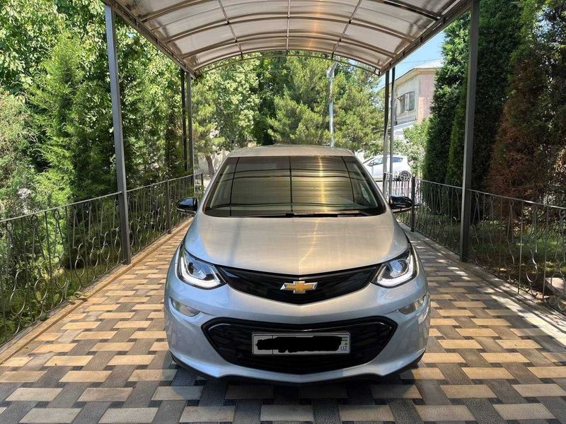 Продяется Chevrolet Bolt