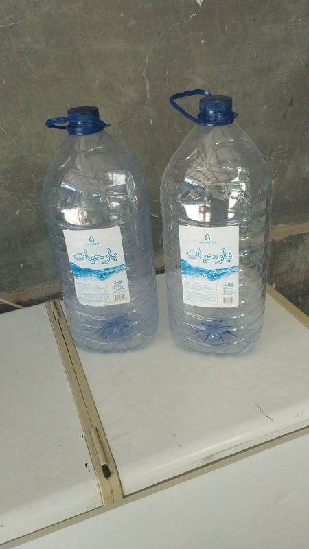 10 l bakilashkala sotiladi toza suvdan boshagan