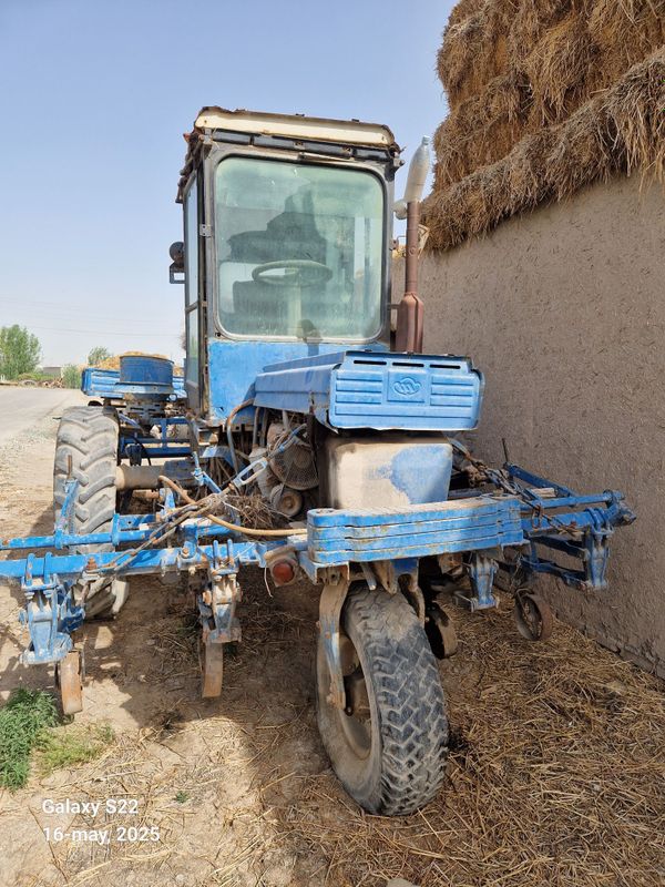 Traktor T 28 Sotiladi Traktor T 28 Sotiladi