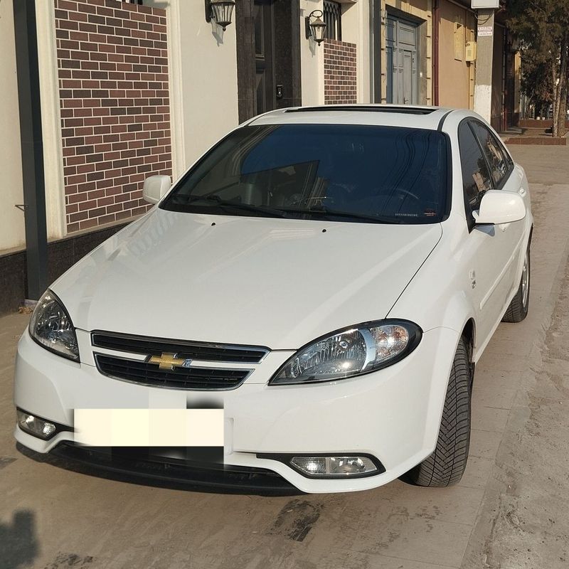 Jentra 2021 elegant plus sotiladi toza 12600
