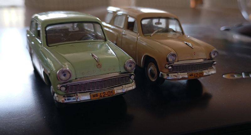 :{Москвич -407-423}: Ist models 1:43 масштаб Коллекционное модель :{Москвич -407-423}: Ist models 1:43 масштаб Коллекционное модель