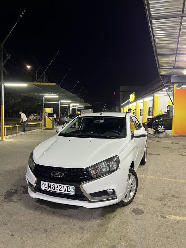 Lada vesta 2019 . Lada vesta 2019 .