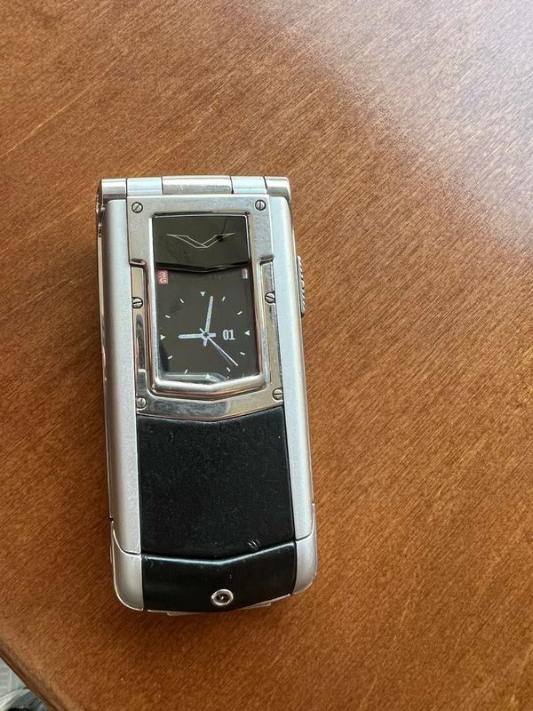 Vertu constellation Ayxta