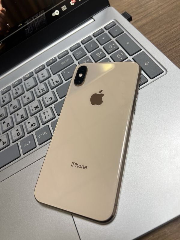 Iphone Xs ideal Gold