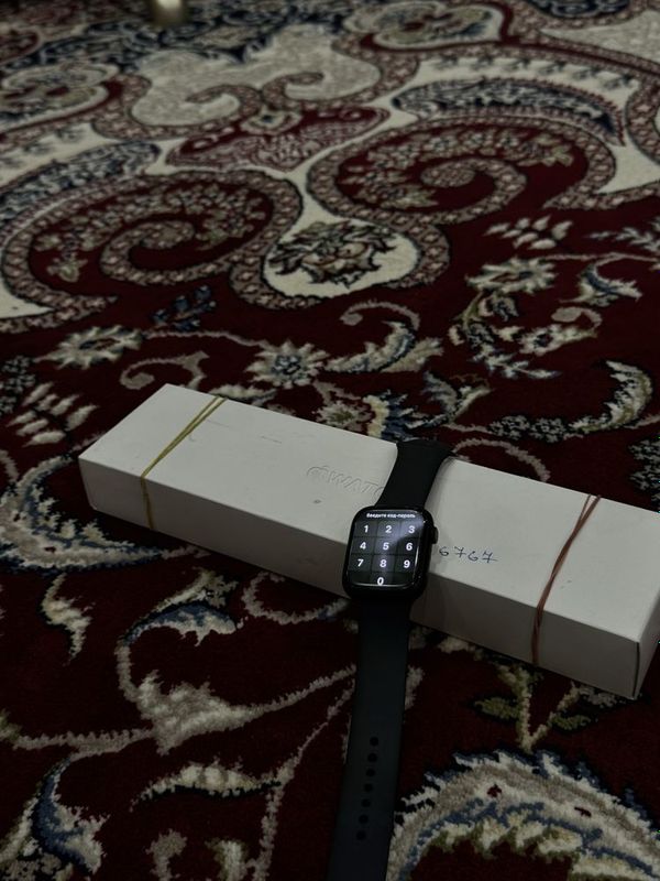 Apple Watch 8. Apple Watch 8.