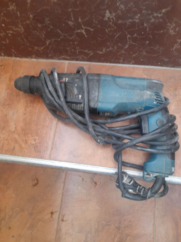 MAKITA перфератор MAKITA перфератор