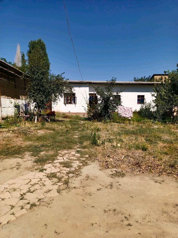 hovli sotiladi