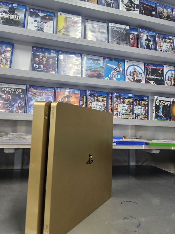 Продается игровой консол Sony Playstation 4 slim 672 прошивка Продается игровой консол Sony Playstation 4 slim 672 прошивка