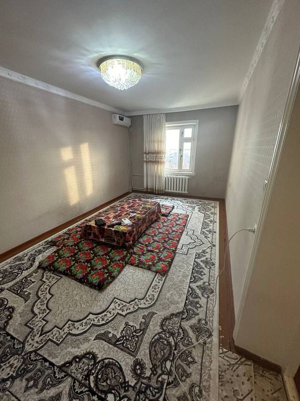 Sebzorda 2 xonali uy oilaga ijaraga beriladi , hamma sharoiti bor