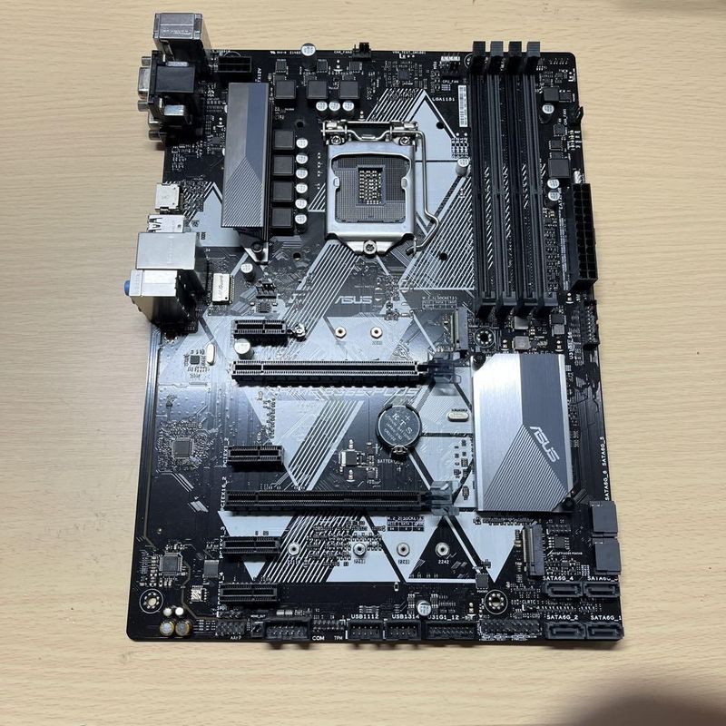 Продам Комплект Core i5 10400F