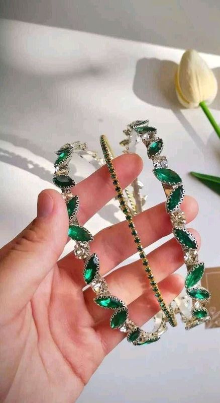 Diadema kelinchaklar uchun Diadema kelinchaklar uchun