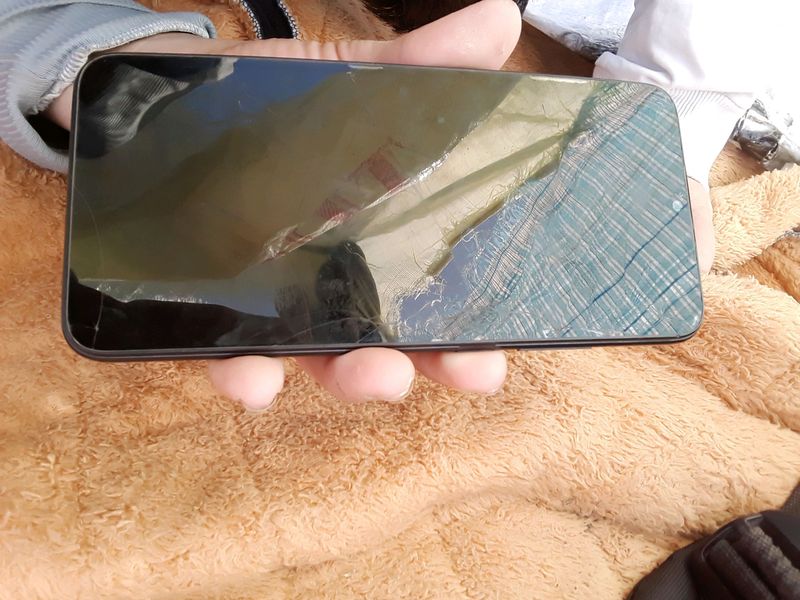 redmi 9A sotiladi xolati oʻrtacha redmi 9A sotiladi xolati oʻrtacha