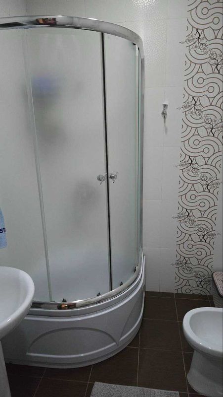 Продам душ кабину б/у.