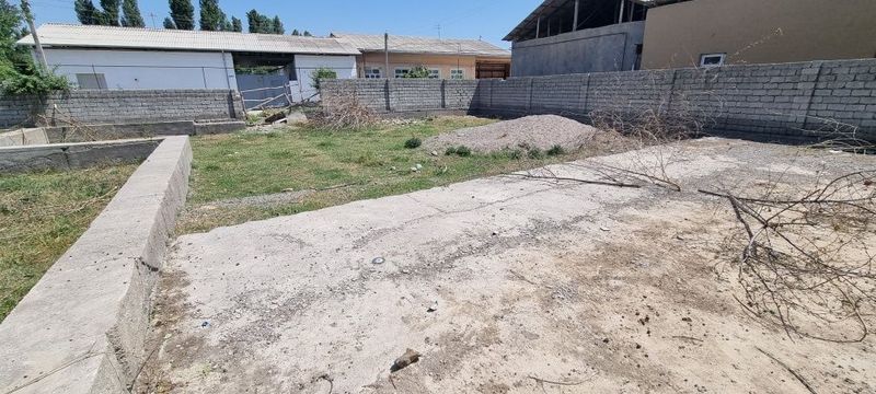 Yer sotiladi zudlik bilan 5 so'tik Yer sotiladi zudlik bilan 5 so'tik