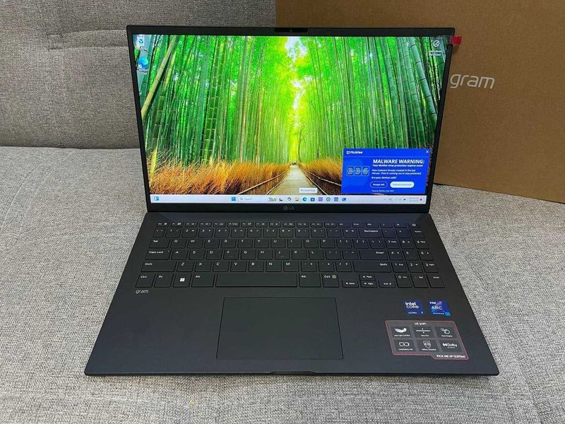Сенсорный - LG Gramm / Ultra 7 155H (22 ЯДЕР) 16Gb DDR5 6400MT/s / 1TB Сенсорный - LG Gramm / Ultra 7 155H (22 ЯДЕР) 16Gb DDR5 6400MT/s / 1TB