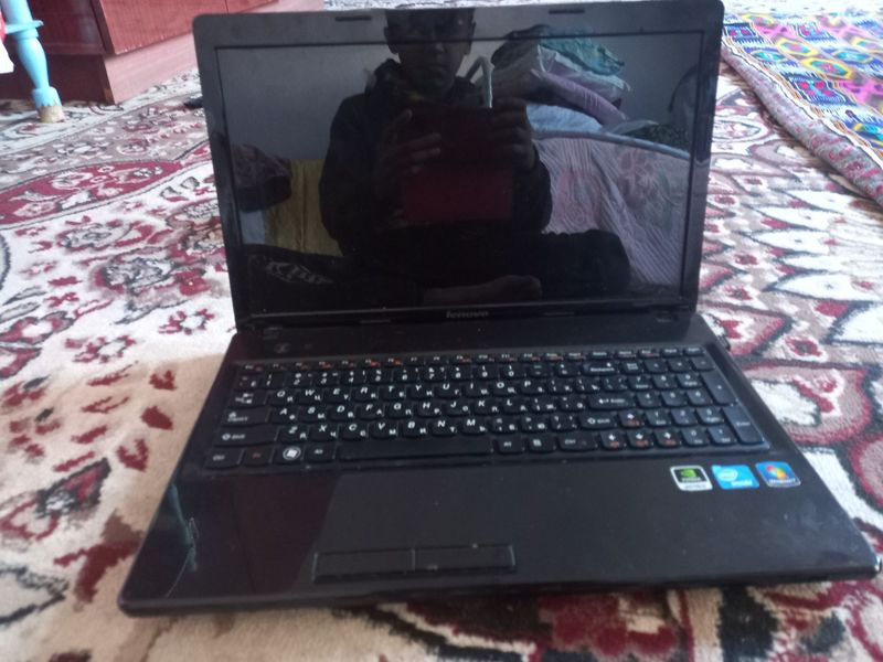 Sotiladi nodbuk lenovo xolati Yaxshi