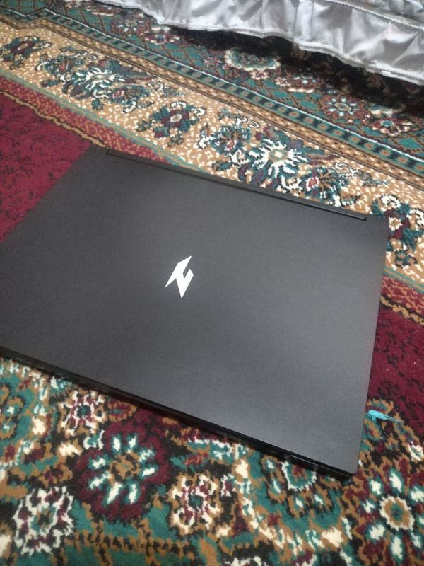 Acer Nitro V 16 на AMD Ryzen 7 Acer Nitro V 16 на AMD Ryzen 7