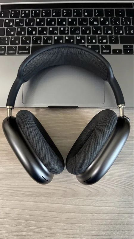 AirPods Max Space Gray AirPods Max Space Gray
