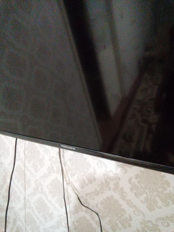 Tezda sotiladi priemer telivezor 750 ming holat yangi Tezda sotiladi priemer telivezor 750 ming holat yangi