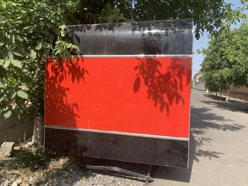 Food truck sotiladi. Holati yangi ishlatilmagan razmeri 2*5 metr
