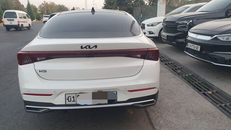 Kia K5. 1.5 turbo. Restaylin. Yili 24-25. Yurgani 47000. Narxi 26900