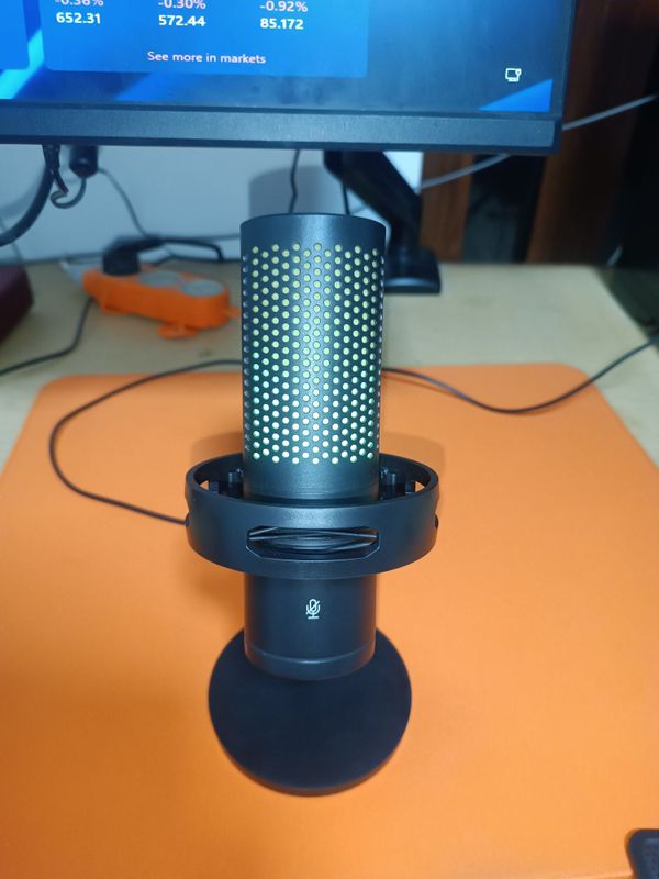 Игровой микрафон с подсветкой Игровой микрафон с подсветкой
