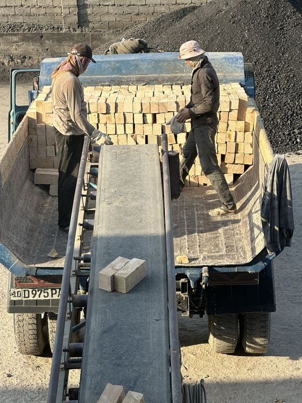 Пишкан гишт сотамиз завотдан биринчи кул