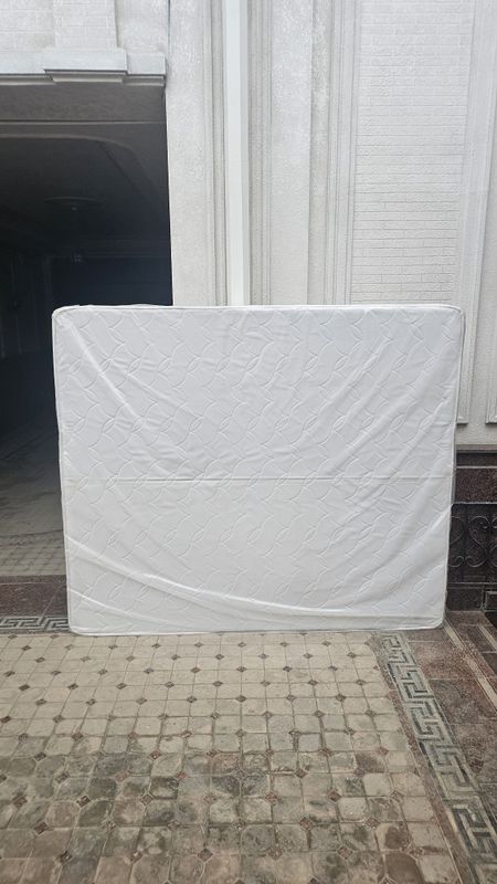 Matras sotiladi yangidek sovmesniy Matras sotiladi yangidek sovmesniy