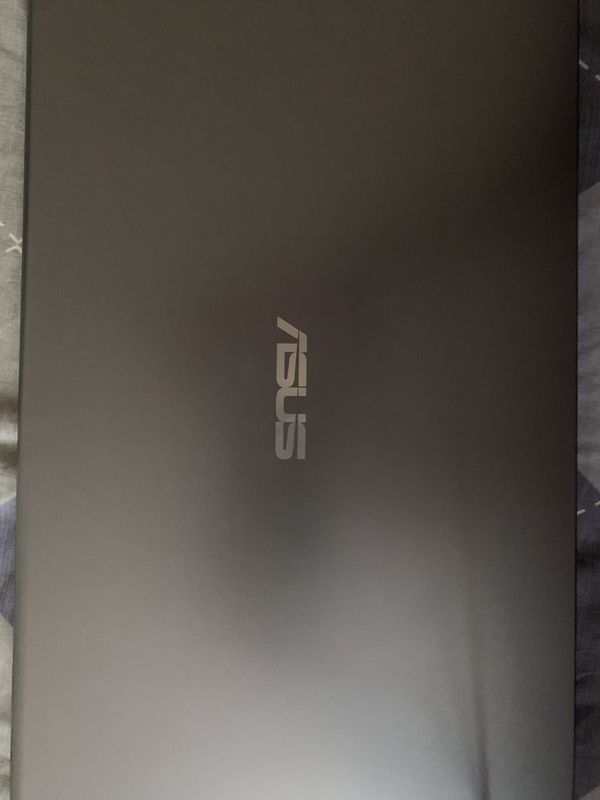 Asus kampuyter holati ediyal ASUS X515 i3