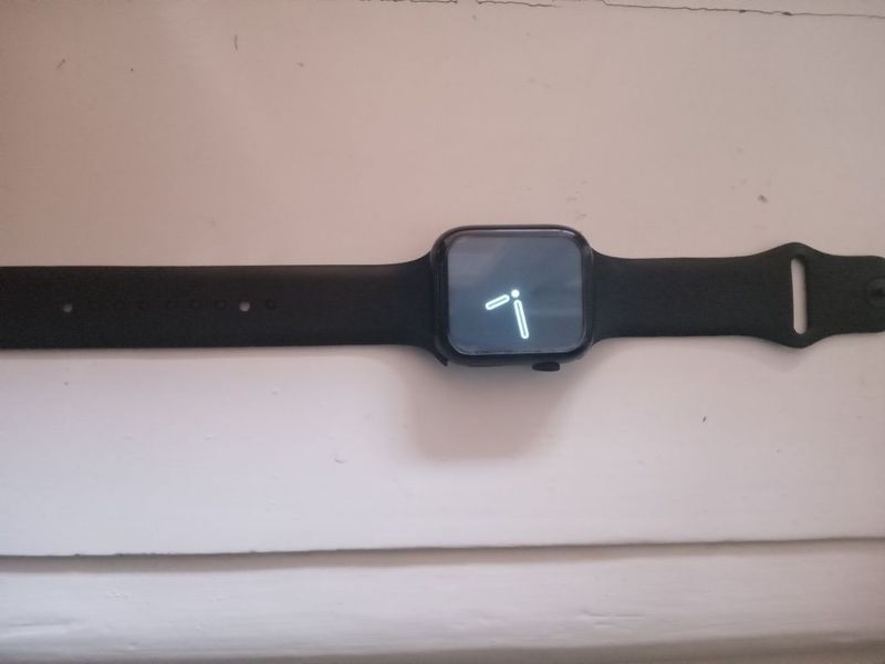 Smart watch sotiladi yab yangi