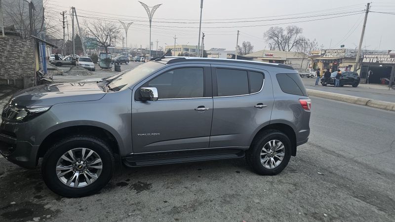 CHEVROLET TRAILBLAZER , 2021год, 97000 км пробег , цвет мокрый асфальт